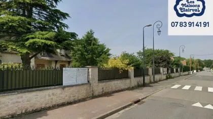Terrain à bâtir de 702 m² à MENNECY (91)